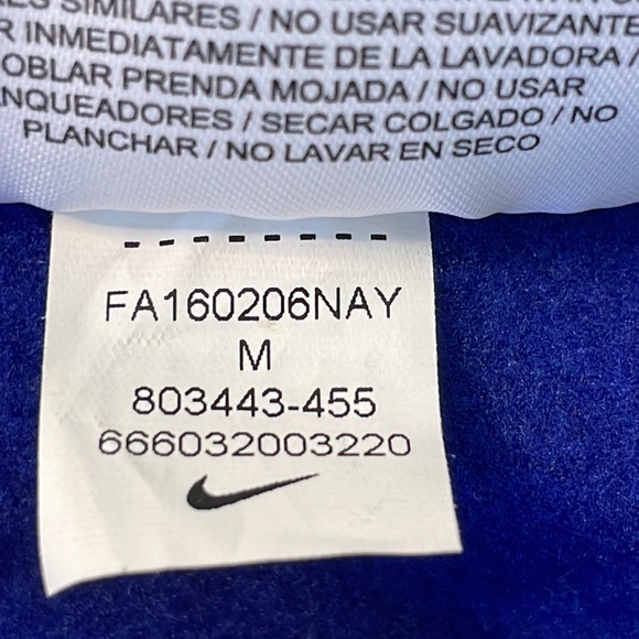 Nike Dri-Fit Swoosh Logo Hoodie Kangaroo Pocket Thumb Holes Womens size M NWOT - Picture 10 of 12